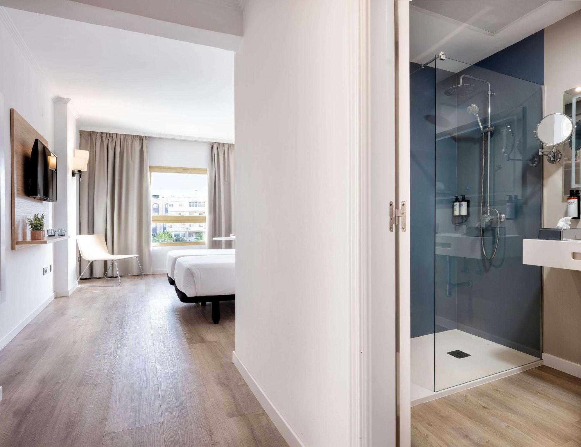 Puerto, Affiliated By Meliá 4* Melilla