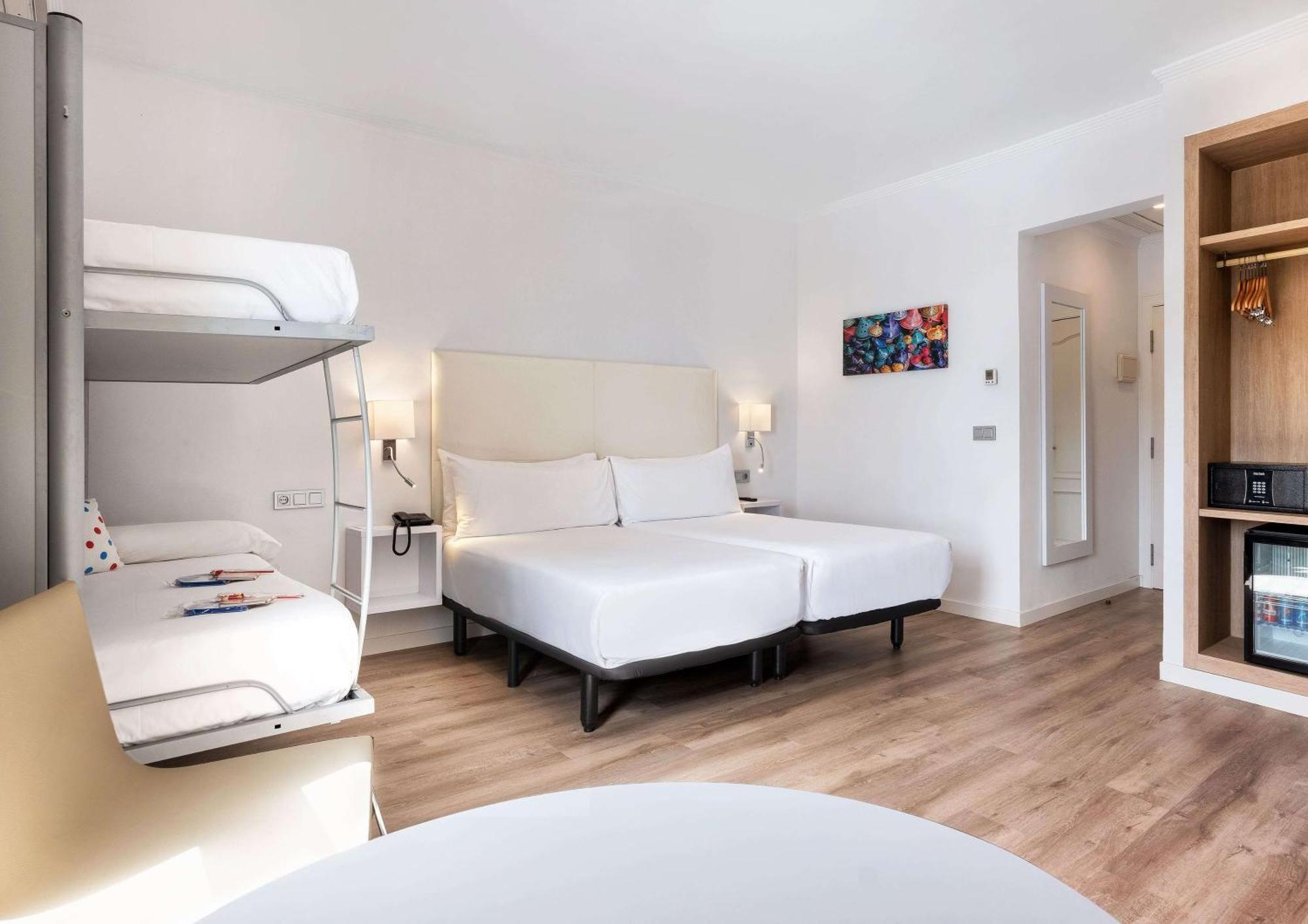 Puerto, Affiliated By Melia 4* Melilla