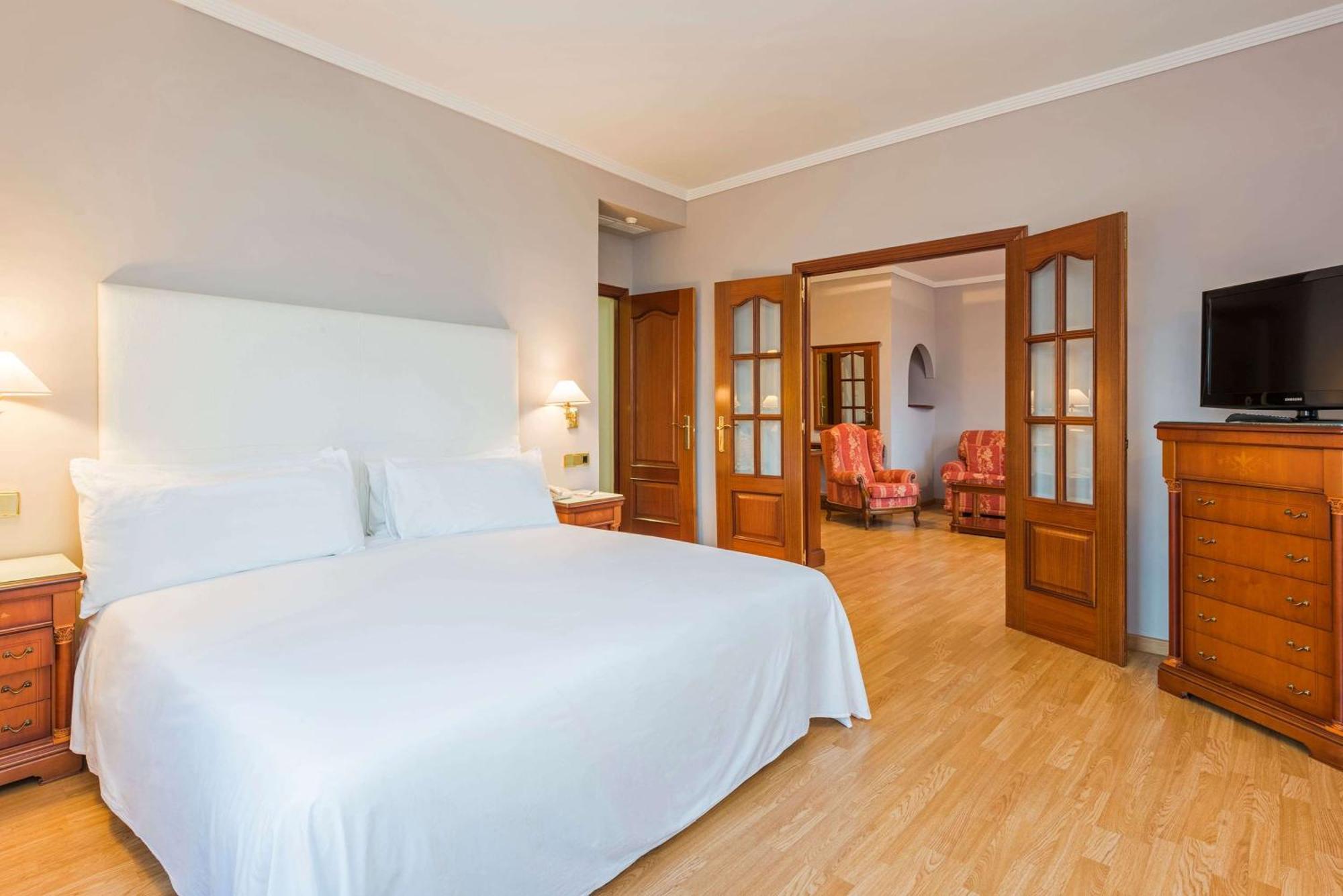 Hotel Puerto, Affiliated By Melia