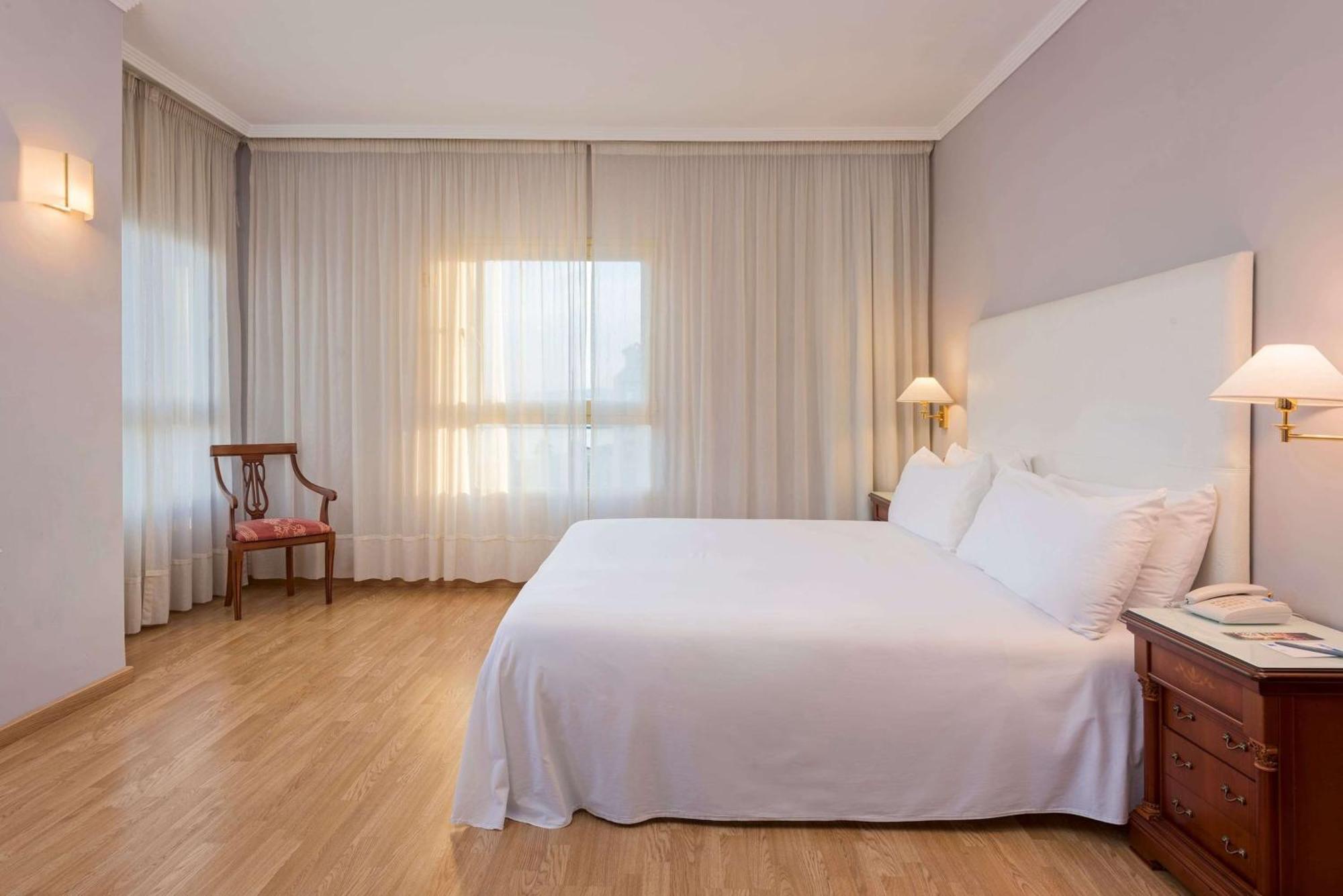 Hotel Puerto, Affiliated By Melia 4*