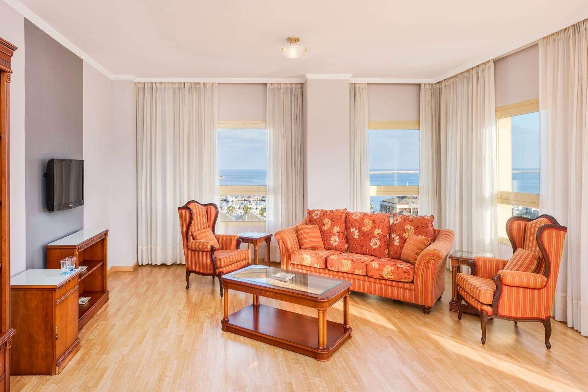 Puerto, Affiliated By Meliá Hotel Melilla